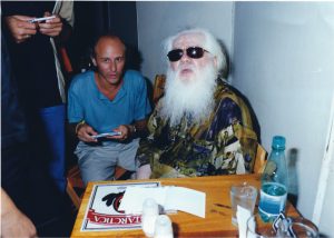 Foto insieme a Hermeto Pascoal nella Casa do Choro di Brasília, novembre 2003